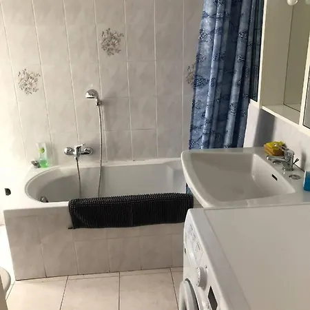 Alberto'S Flat In Centro 008055-Lt-1600 Sanremo